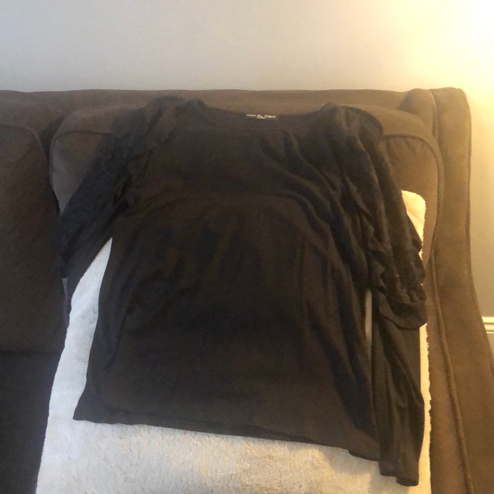 Kim & Cami black long sleeve top size medium